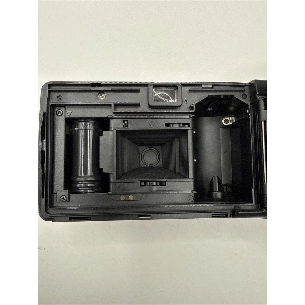Minolta Freedom 50N Focus Free DX Auto Point And Shoot Film‎ Camera - Works